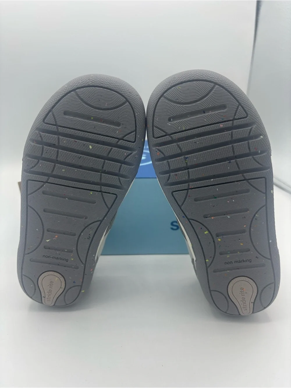 Stride Rite Kids' Fern Light Grey Velcro Sneaker Size 10 WIDE NWT